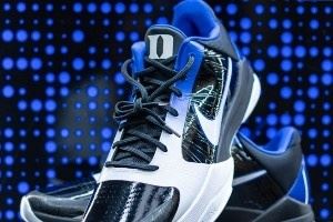 羡煞旁人！杜克大学晒出了球队专属的第三款Kobe 5配色！