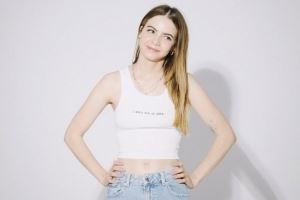 女主持:有人生一堆女儿也没个儿子因为男人精子不行 KD:哦是吗?