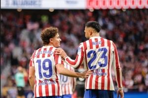 小蜘蛛无缘最佳阵容前锋候选,冈萨雷斯力挺队友:他们什么都不懂