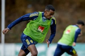 1.4亿瑞典第一身价！伊萨克替补半小时0射门 本届世预赛至今0进球